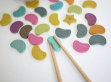 Load image into Gallery viewer, Mame Ohagki - Counting Beans